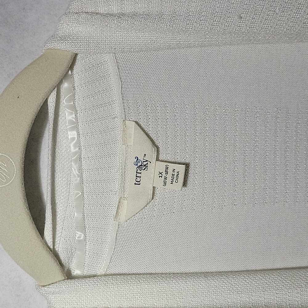 Sweater - Picture 2 of 3